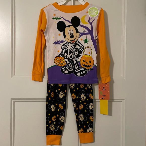 Toddler Mickey Mouse Halloween PJ’s - Picture 1 of 5